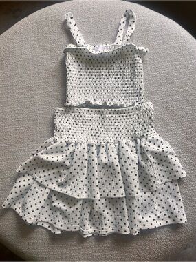 Girls Urban Kids White Smocked Polka Dot Two-Piece Matching Set - Medium